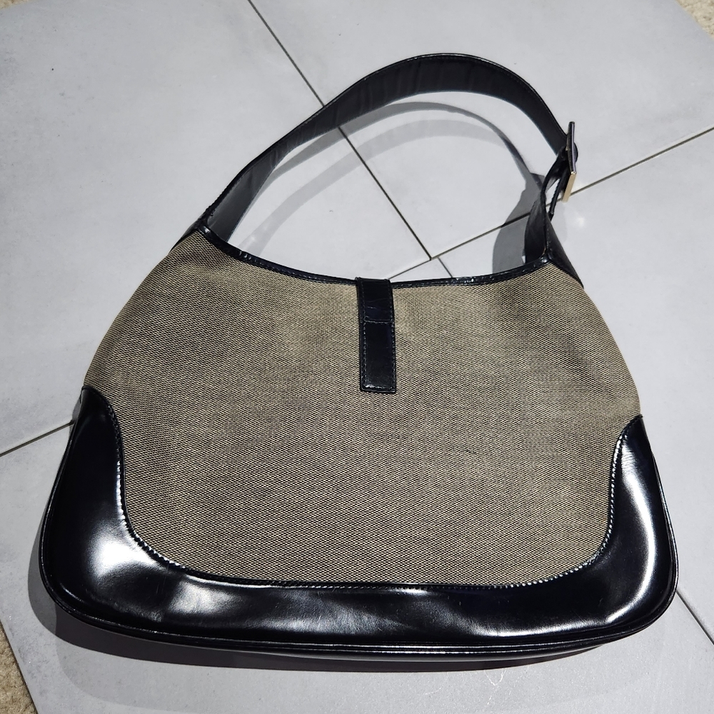 Gucci Jackie Shoulder Bag - Picture 11 of 16